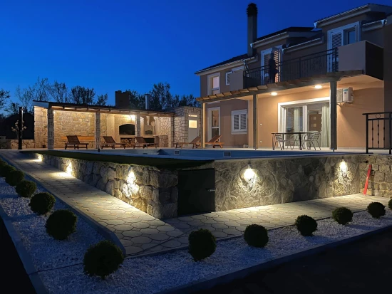 Vila Severní Dalmácie - Drniš (Šibenik) DA 8044 N1