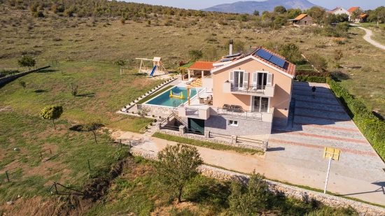 Vila Severní Dalmácie - Drniš (Šibenik) DA 8044 N1