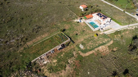 Vila Severní Dalmácie - Drniš (Šibenik) DA 8044 N1