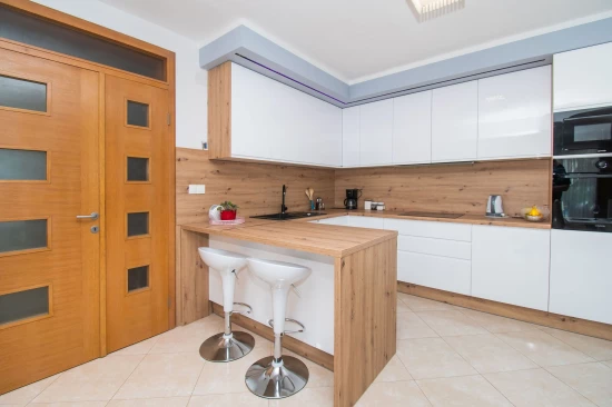 Vila Severní Dalmácie - Drniš (Šibenik) DA 8044 N1