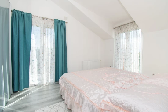 Vila Severní Dalmácie - Drniš (Šibenik) DA 8044 N1