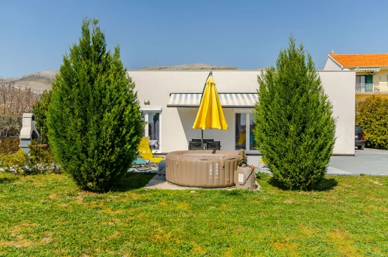 Domek Střední Dalmácie - Trogir DA 8058 N1