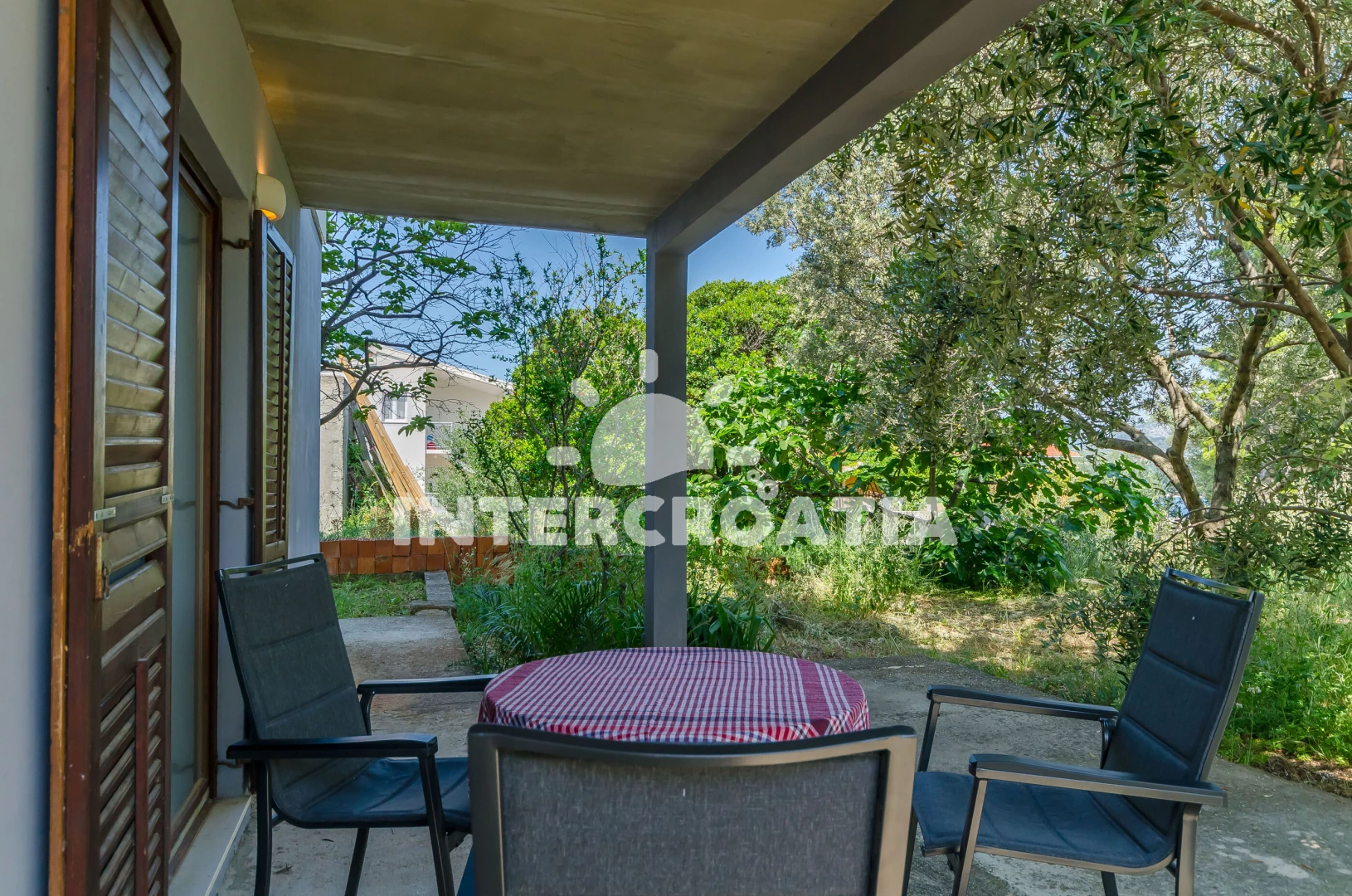 Apartmán Střední Dalmácie - Okrug Donji DA 8062 N1