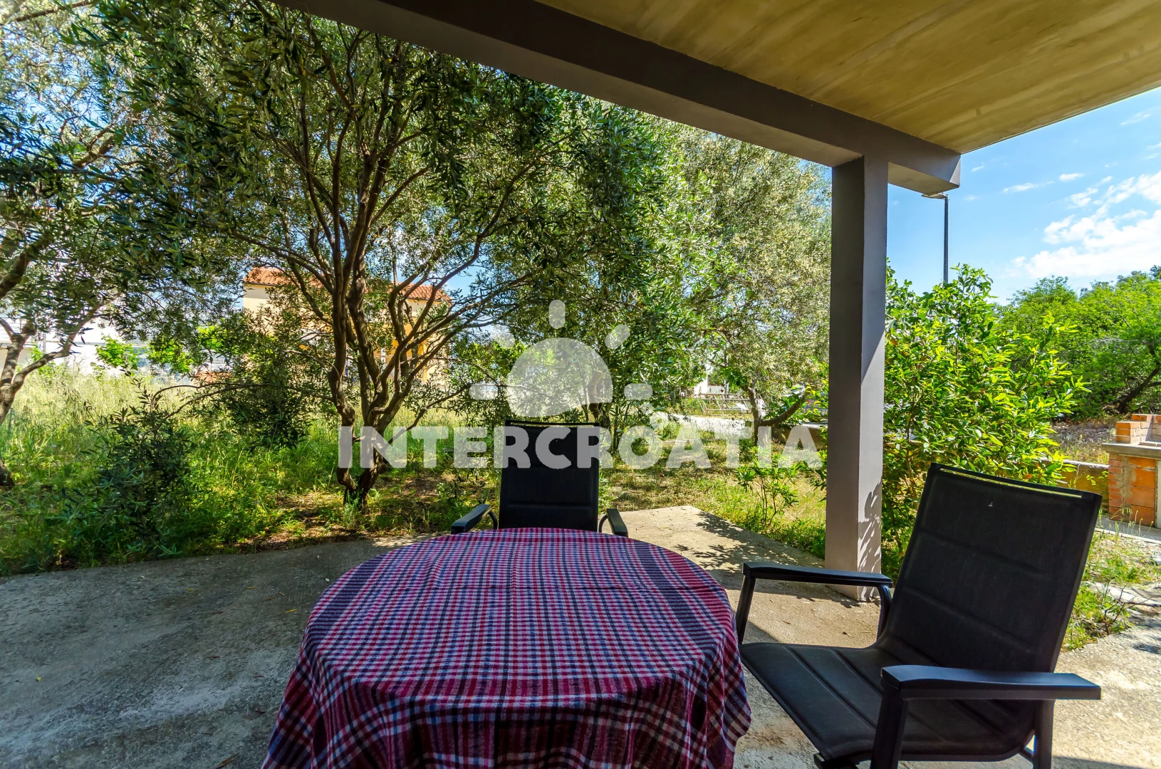 Apartmán Střední Dalmácie - Okrug Donji DA 8062 N1