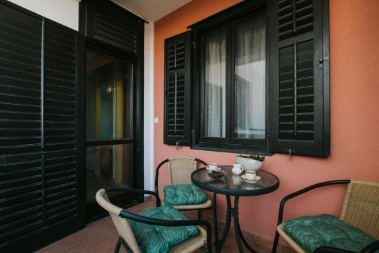 Apartmán Střední Dalmácie - Kaštela DA 8072 N1