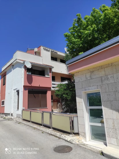 Apartmán Střední Dalmácie - Kaštela DA 8072 N1