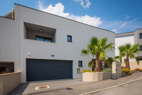 Vila Střední Dalmácie - Strožanac (Podstrana) DA 8099 N1