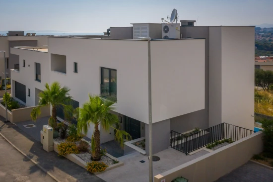 Vila Střední Dalmácie - Strožanac (Podstrana) DA 8099 N1