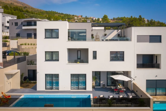 Vila Střední Dalmácie - Strožanac (Podstrana) DA 8099 N1