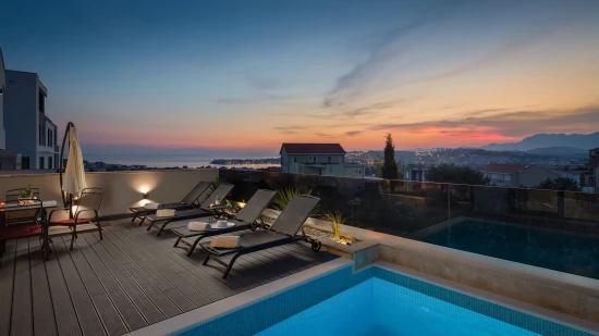 Vila Střední Dalmácie - Strožanac (Podstrana) DA 8099 N1