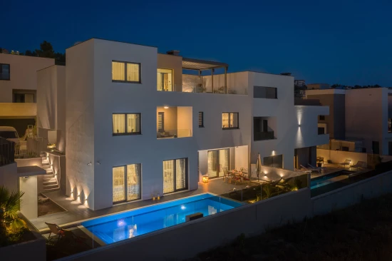 Vila Střední Dalmácie - Strožanac (Podstrana) DA 8099 N1