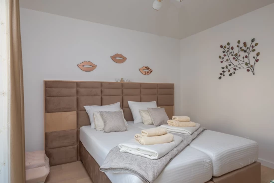 Vila Střední Dalmácie - Strožanac (Podstrana) DA 8099 N1