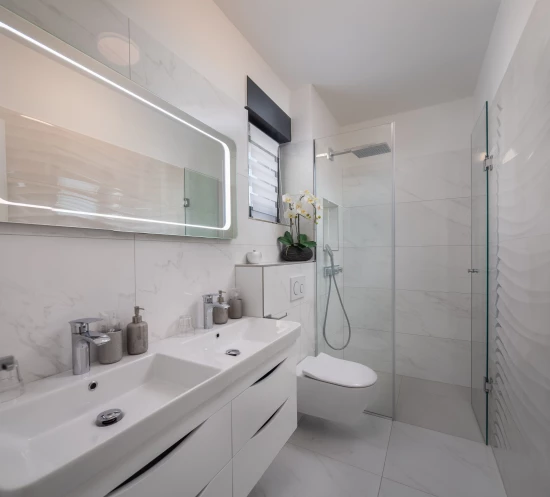 Vila Střední Dalmácie - Strožanac (Podstrana) DA 8099 N1