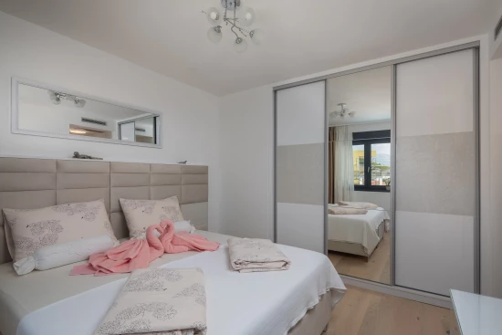 Vila Střední Dalmácie - Strožanac (Podstrana) DA 8099 N1