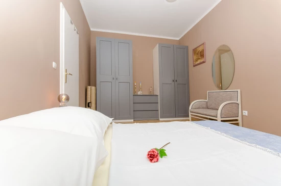 Apartmán Střední Dalmácie - Kaštela DA 8100 N1