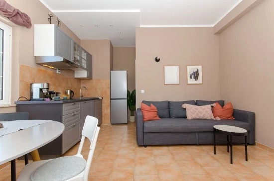 Apartmán Střední Dalmácie - Kaštela DA 8100 N1