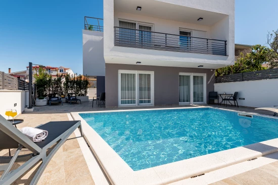 Vila Severní Dalmácie - Pakoštane DA 8102 N1