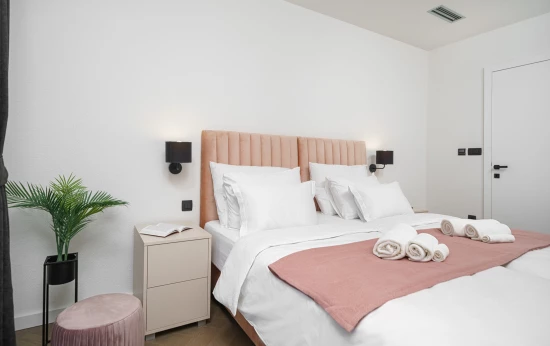 Vila Severní Dalmácie - Tribunj (Vodice) DA 8103 N1