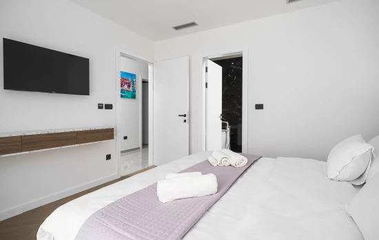 Vila Severní Dalmácie - Tribunj (Vodice) DA 8103 N1