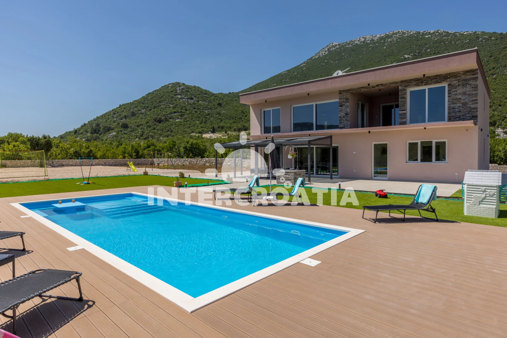 Vila Střední Dalmácie - Kostanje DA 8120 N1