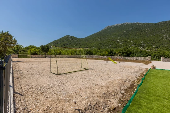 Vila Střední Dalmácie - Kostanje DA 8120 N1