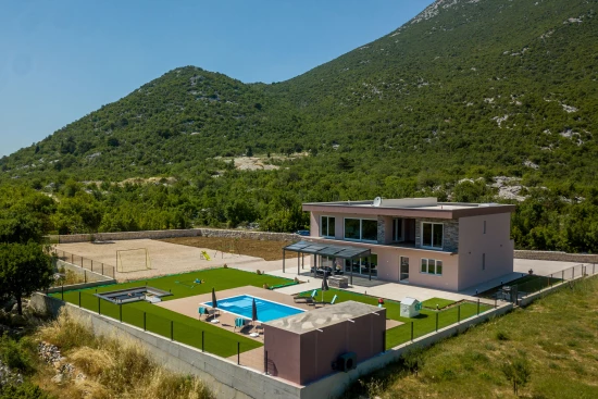 Vila Střední Dalmácie - Kostanje DA 8120 N1