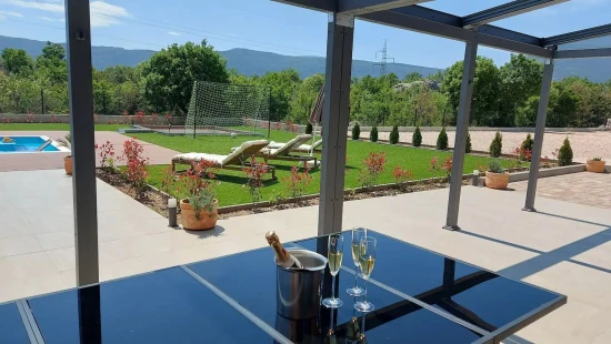 Vila Střední Dalmácie - Kostanje DA 8120 N1