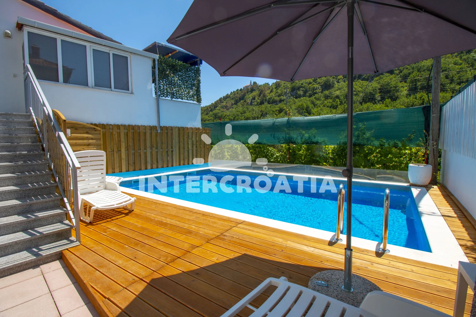 Apartmán Střední Dalmácie - Zvečanje DA 8128 N1