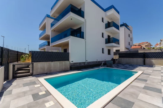 Apartmán Střední Dalmácie - Okrug Gornji DA 8131 N1