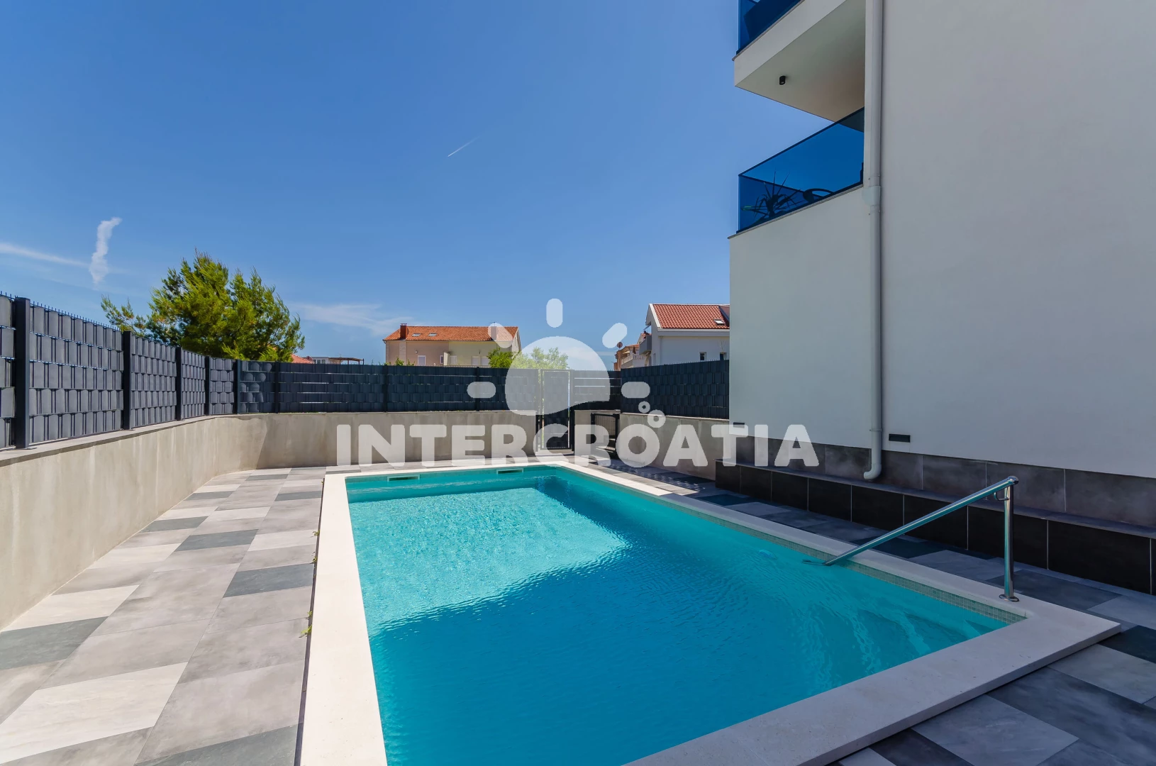 Apartmán Střední Dalmácie - Okrug Gornji DA 8131 N1