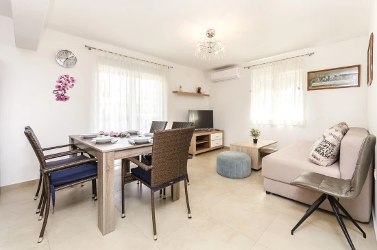 Apartmán Severní Dalmácie - Srima (Vodice) DA 8132 N1