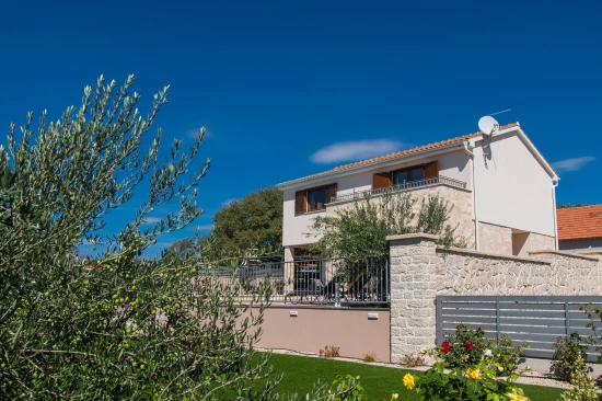 Vila Severní Dalmácie - Stankovci (Zadar) DA 8144 N1