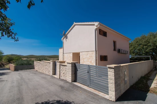 Vila Severní Dalmácie - Stankovci (Zadar) DA 8144 N1