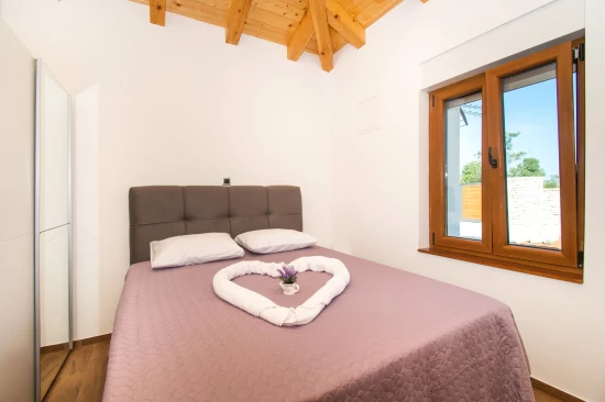 Vila Severní Dalmácie - Čista Velika (Vodice) DA 8145 N1