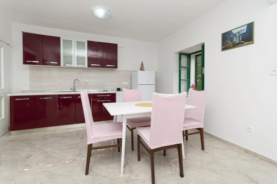 Apartmán Střední Dalmácie - Podašpilje DA 8154 N1