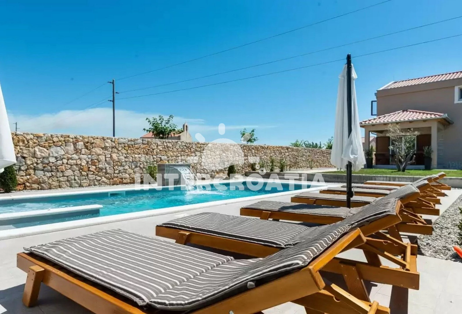 Vila Severní Dalmácie - Privlaka DA 8155 N1