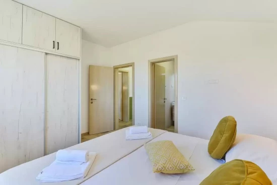 Vila Severní Dalmácie - Privlaka DA 8155 N1