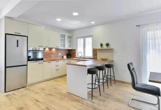 Vila Severní Dalmácie - Privlaka DA 8155 N1