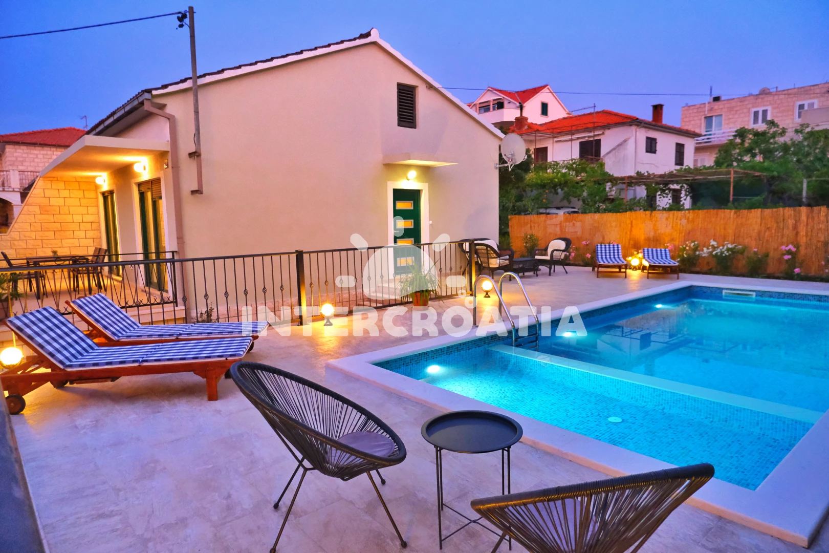 Domek Ostrov Brač - Supetar OS 10051 N1