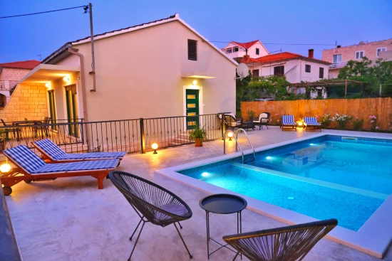 Domek Ostrov Brač - Supetar OS 10051 N1