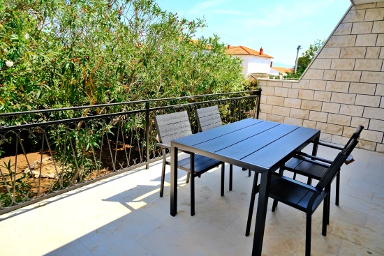 Domek Ostrov Brač - Supetar OS 10051 N1