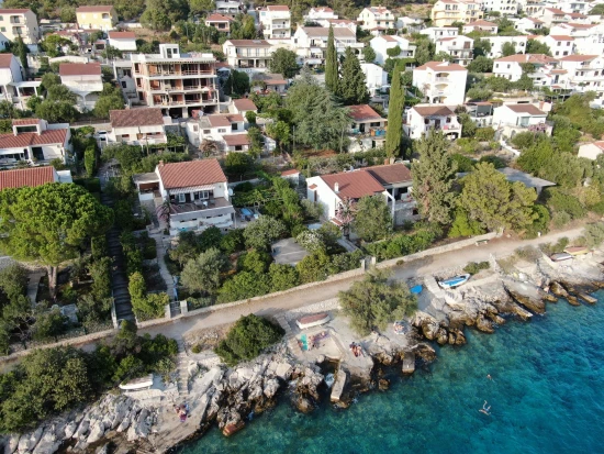 Apartmán Střední Dalmácie - Okrug Gornji DA 8158 N1