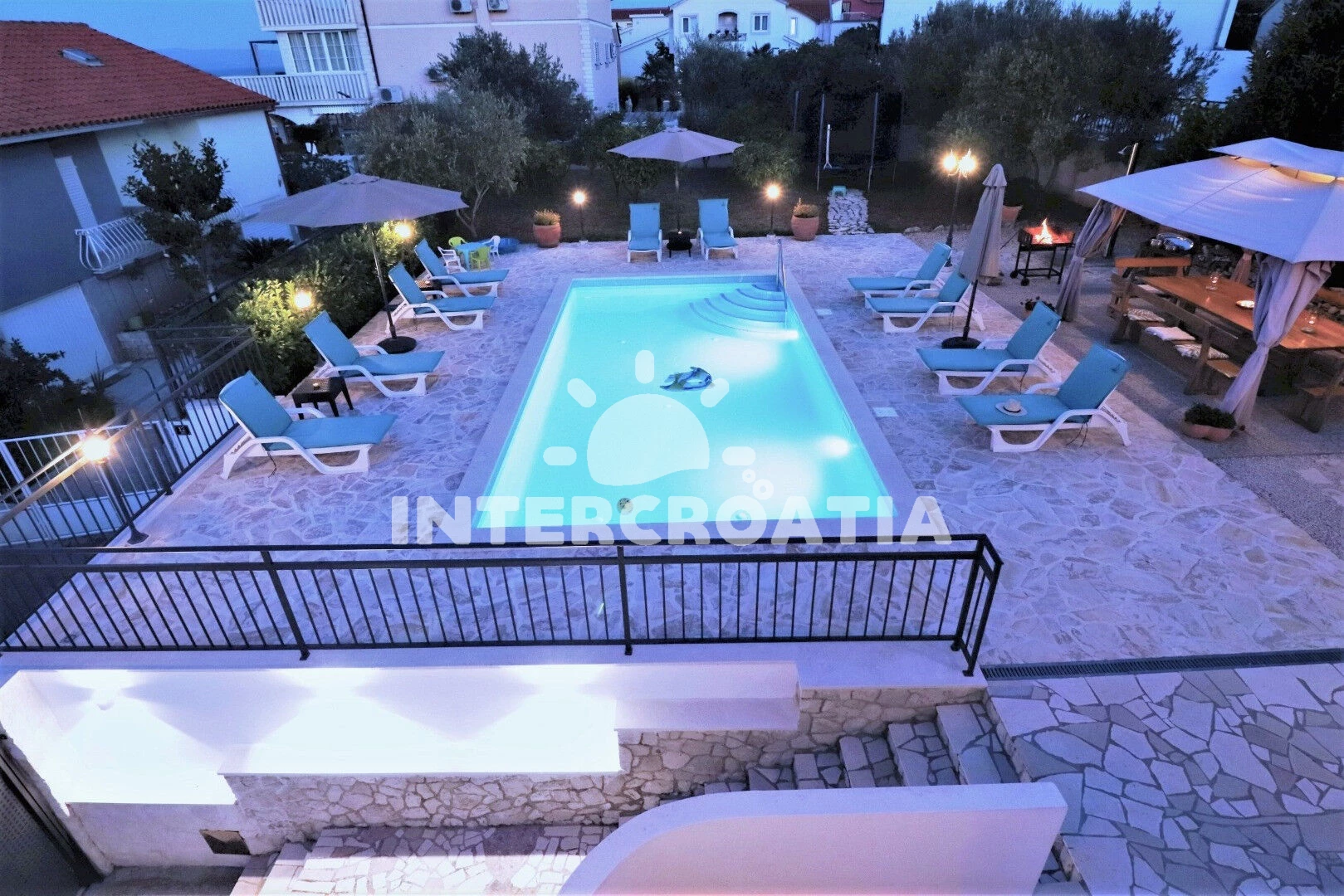 Domek Střední Dalmácie - Okrug Gornji DA 8174 N1