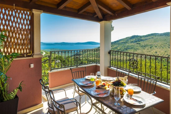 Vila Jižní Dalmácie - Mravnica (Mravinca) DA 8184 N1