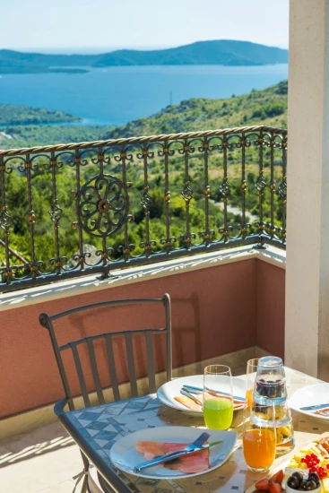 Vila Jižní Dalmácie - Mravnica (Mravinca) DA 8184 N1