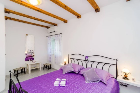 Vila Jižní Dalmácie - Mravnica (Mravinca) DA 8184 N1