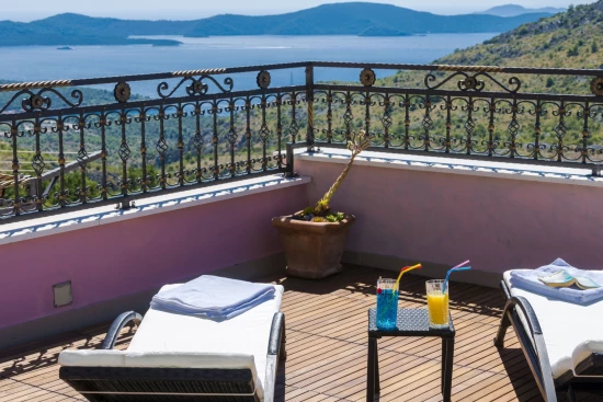 Vila Jižní Dalmácie - Mravnica (Mravinca) DA 8184 N1