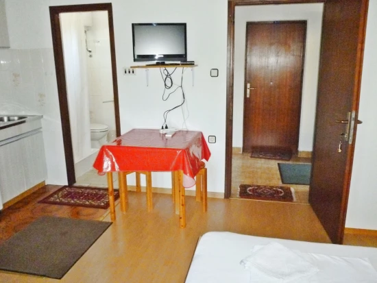 Apartmán Severní Dalmácie - Starigrad Paklenica DA 8193 N4