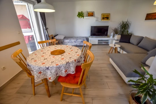 Apartmán Ostrov Iž - Mali Iž OS 10101 N1