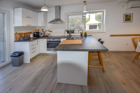 Apartmán Ostrov Iž - Mali Iž OS 10101 N1